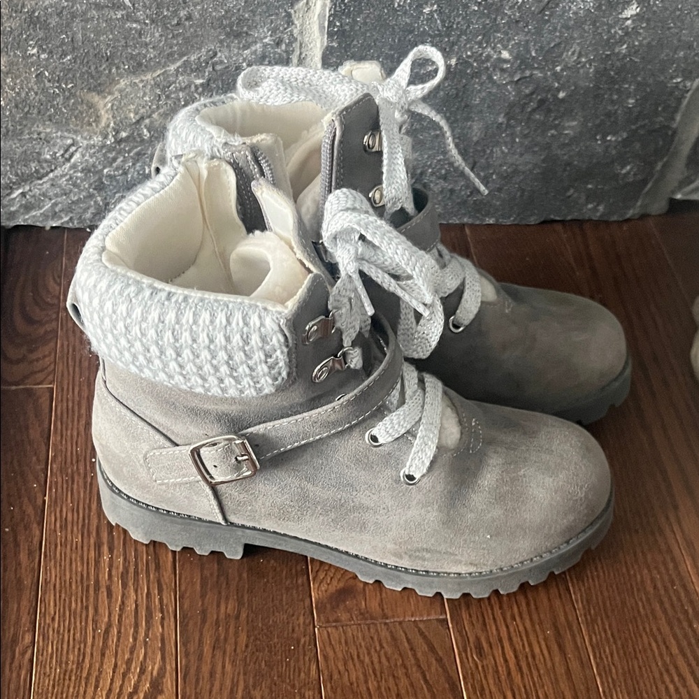 Gray Lace-Up Ankle Boots with Knit Cuff